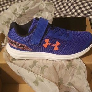 Under armour boys 2Y